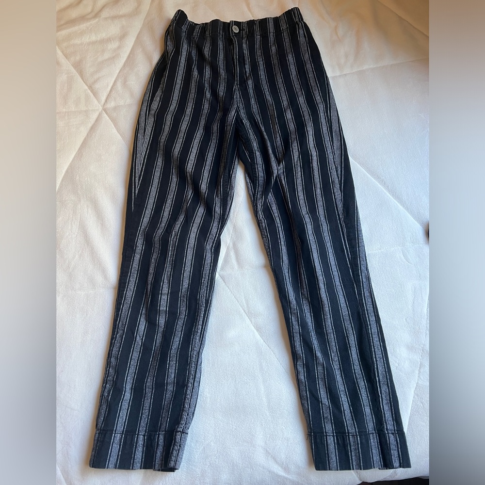 Brandy Melville stripped pants